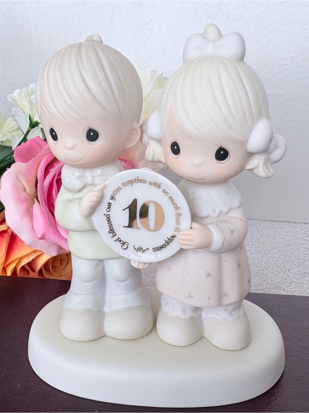 Precious Moments Boy and Girl 10th Anniversary Figurine in Cream / Pink
Gift - Picture 7 of 7